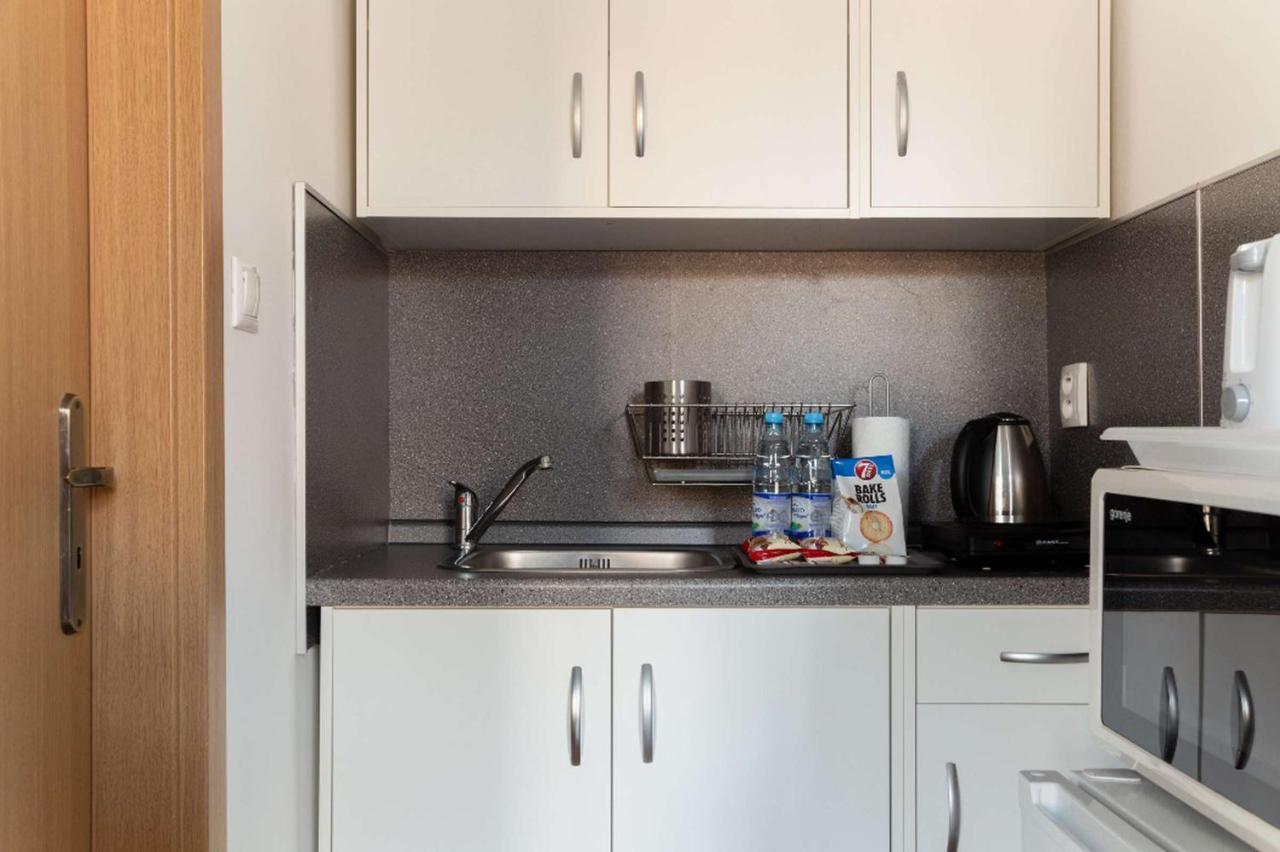 Jonas Apartments - Great Location Near Bratislava City Center Екстер'єр фото