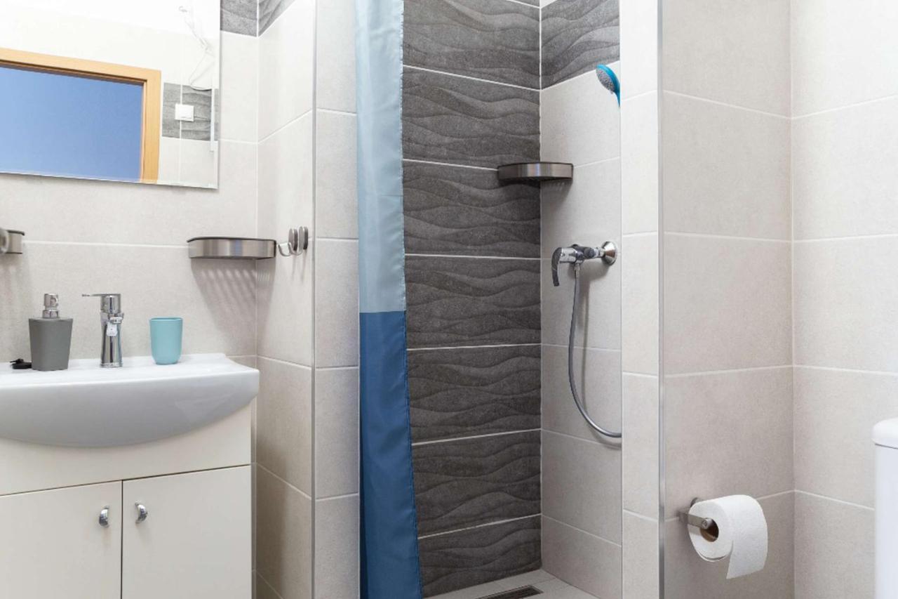 Jonas Apartments - Great Location Near Bratislava City Center Екстер'єр фото