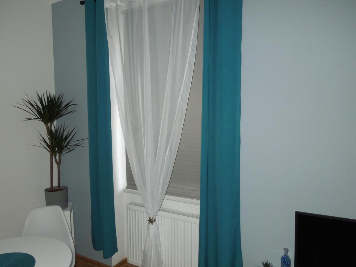 Jonas Apartments - Great Location Near Bratislava City Center Екстер'єр фото