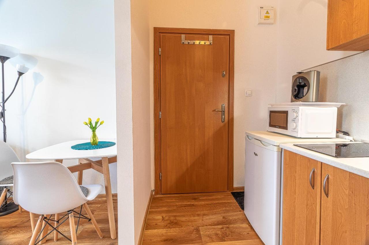Jonas Apartments - Great Location Near Bratislava City Center Екстер'єр фото
