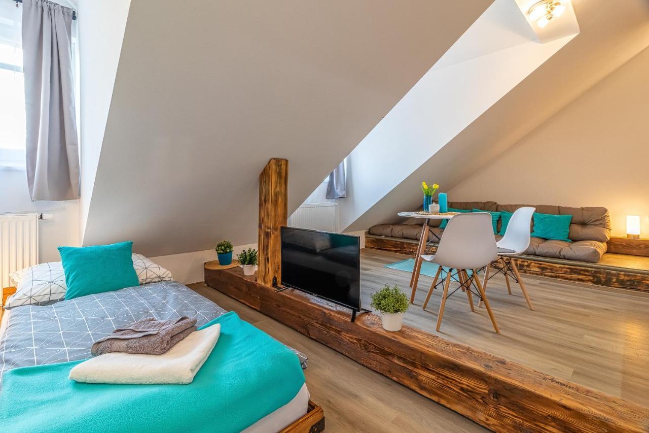 Jonas Apartments - Great Location Near Bratislava City Center Екстер'єр фото