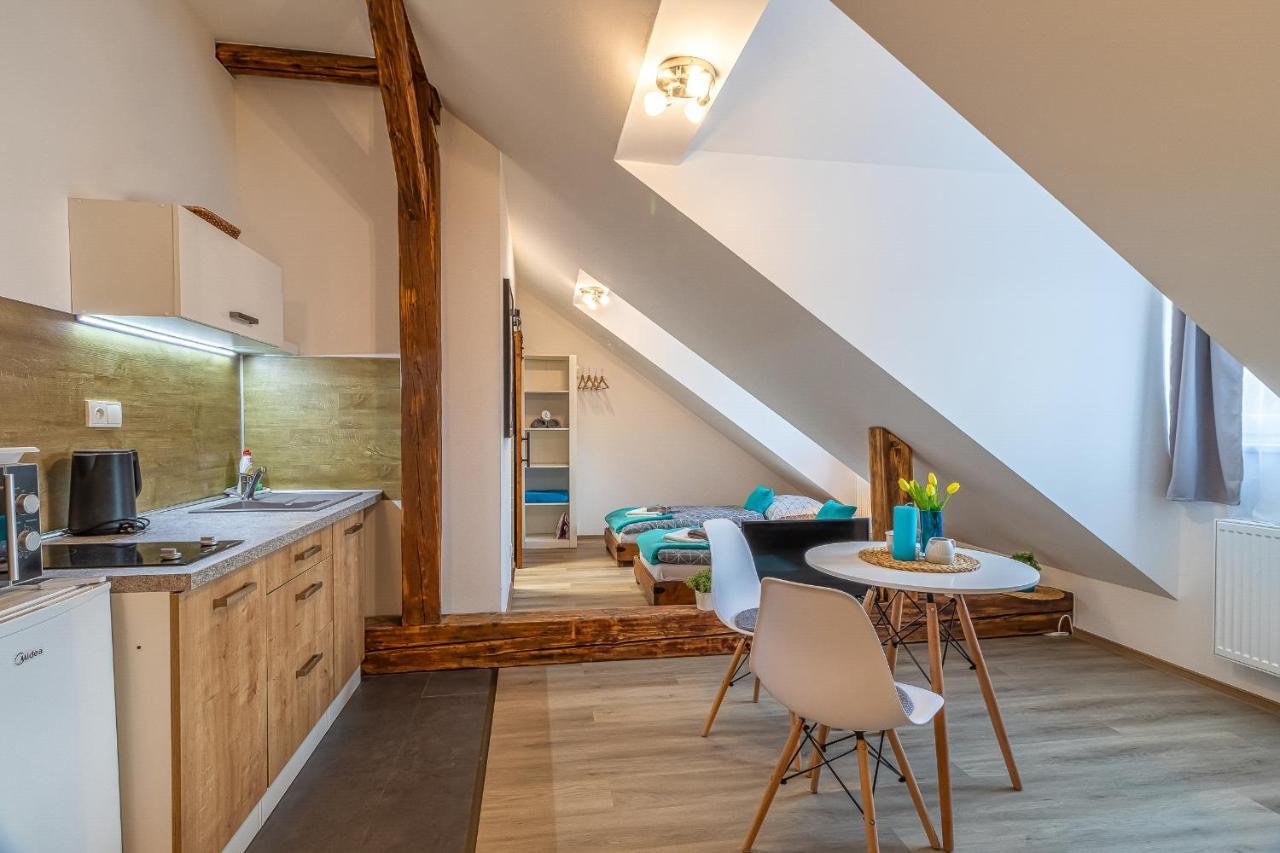 Jonas Apartments - Great Location Near Bratislava City Center Екстер'єр фото