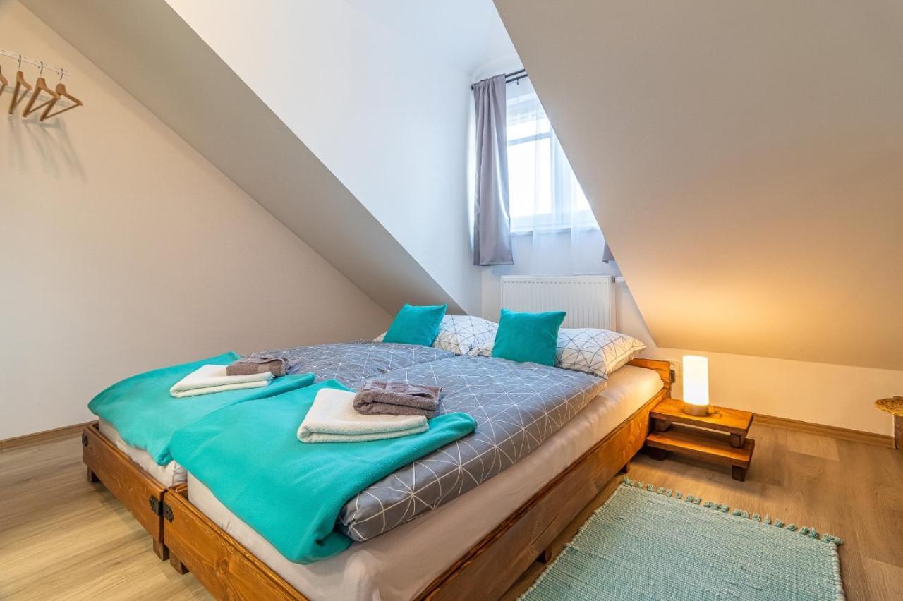 Jonas Apartments - Great Location Near Bratislava City Center Екстер'єр фото