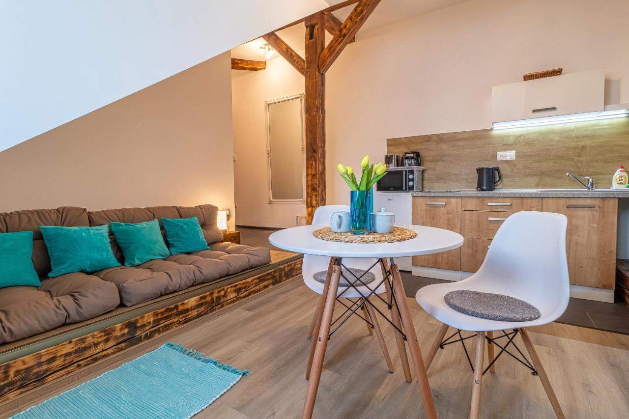 Jonas Apartments - Great Location Near Bratislava City Center Екстер'єр фото