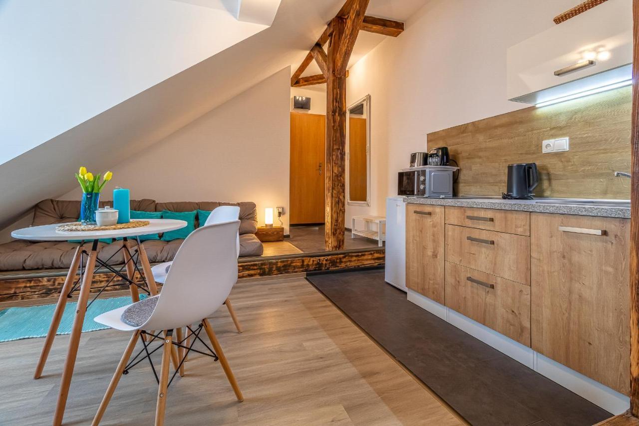 Jonas Apartments - Great Location Near Bratislava City Center Екстер'єр фото