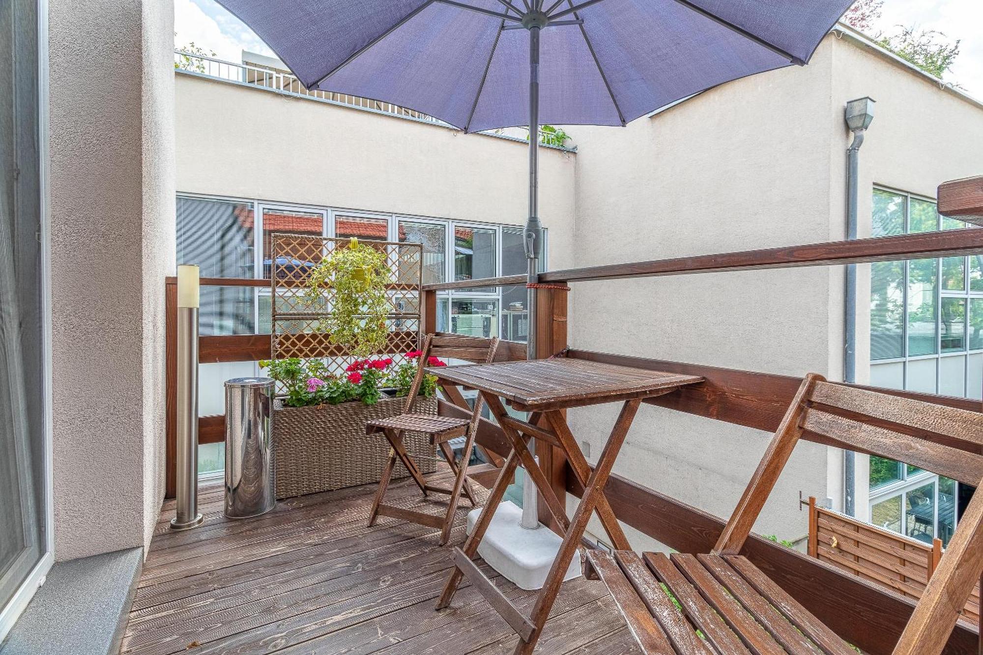 Jonas Apartments - Great Location Near Bratislava City Center Екстер'єр фото