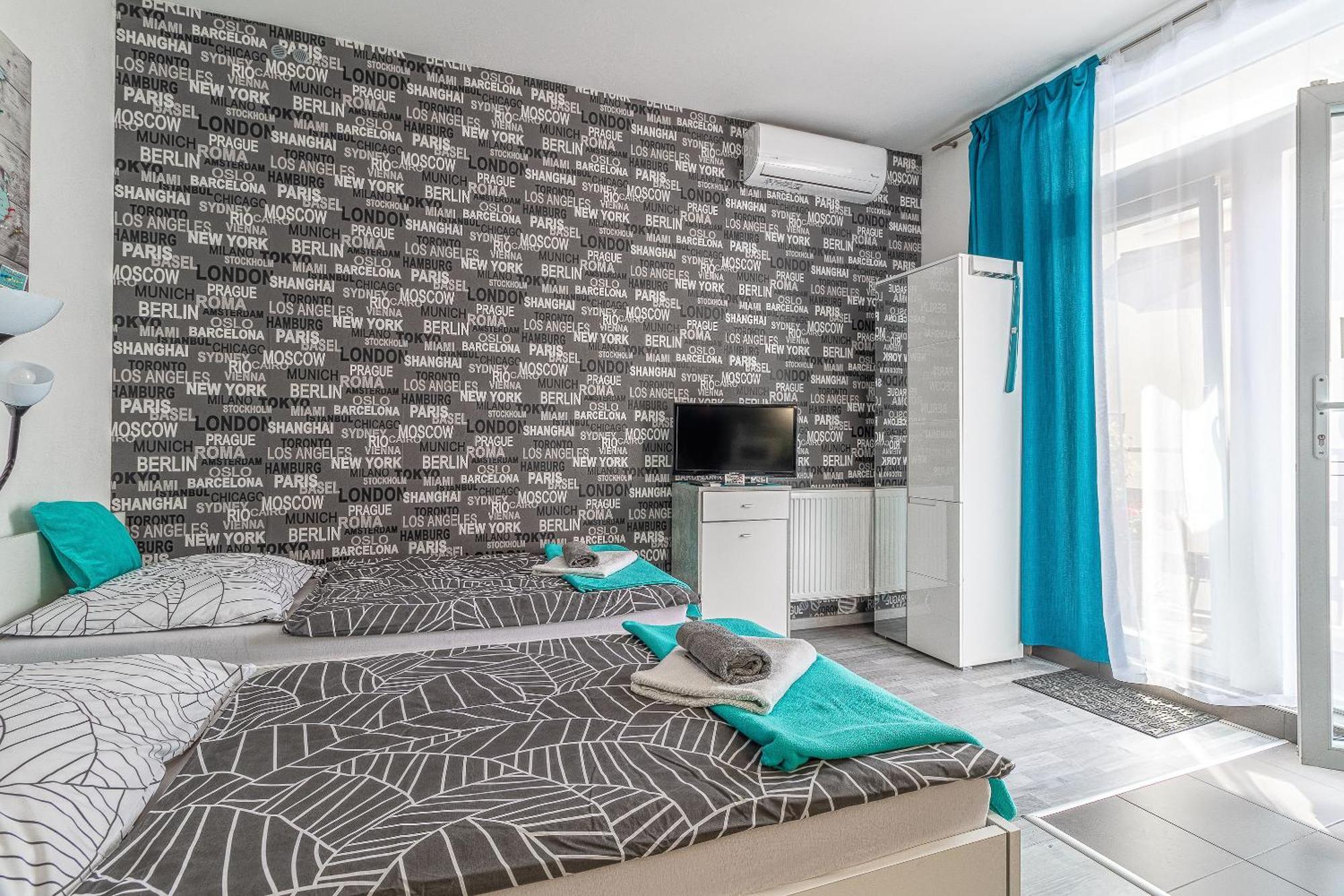 Jonas Apartments - Great Location Near Bratislava City Center Екстер'єр фото